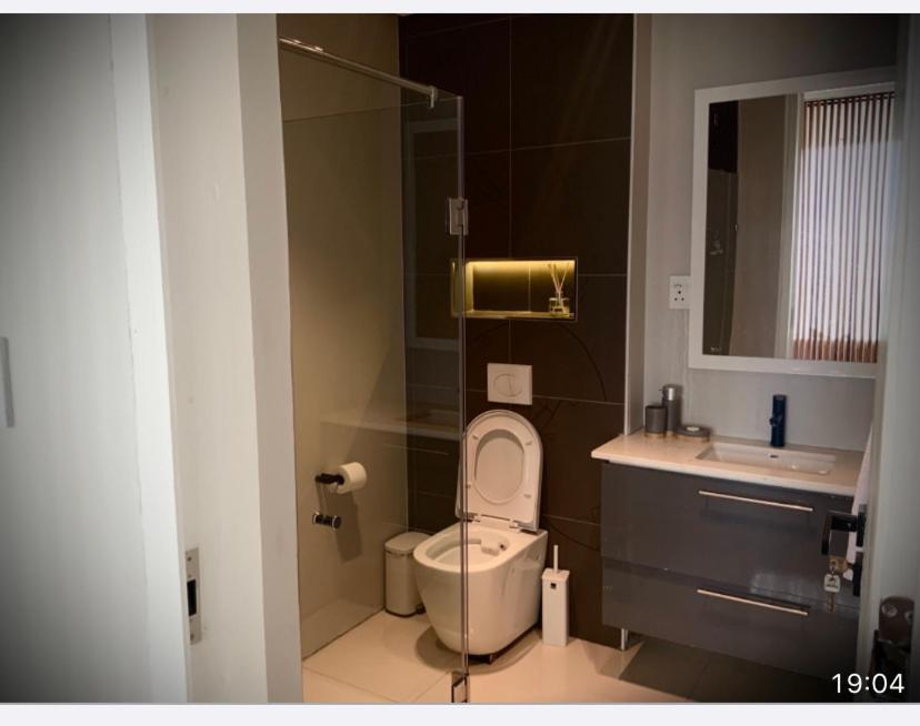Lovely 1 Bedroom Apartment Fokváros Kültér fotó